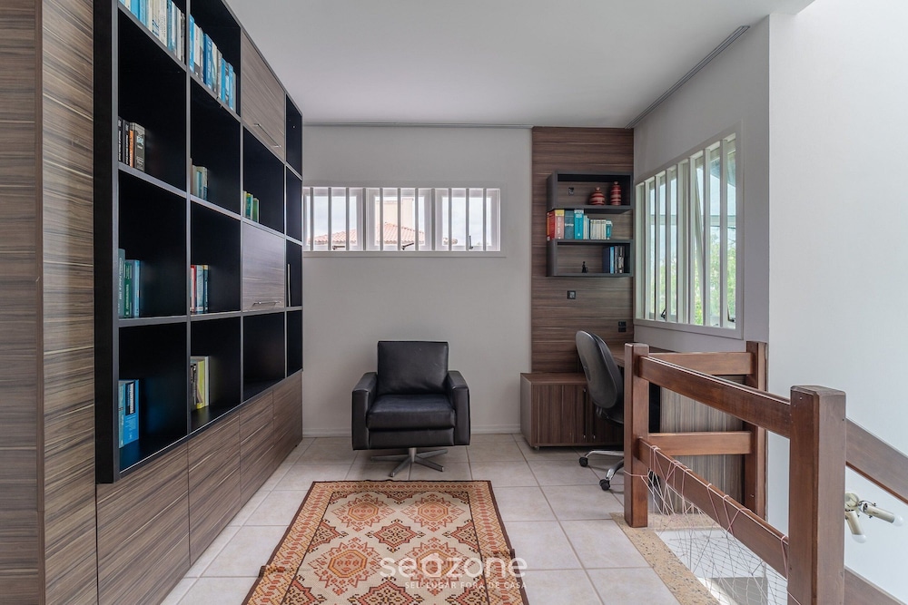 House w/ Pool and BBQ in Jurere - Rom0591