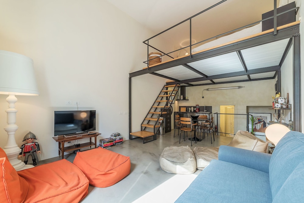 San Teodoro Modern Loft