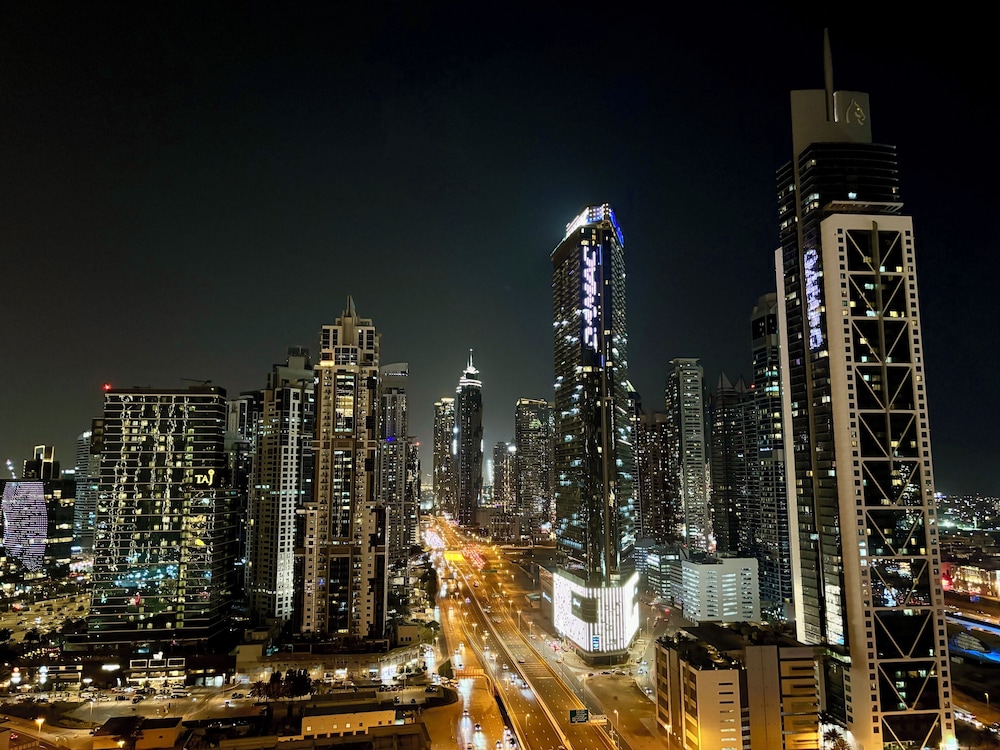Downtown Dream Sea View Near Dubai Mall