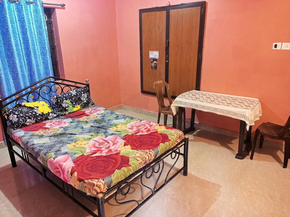 Vailankani guest house