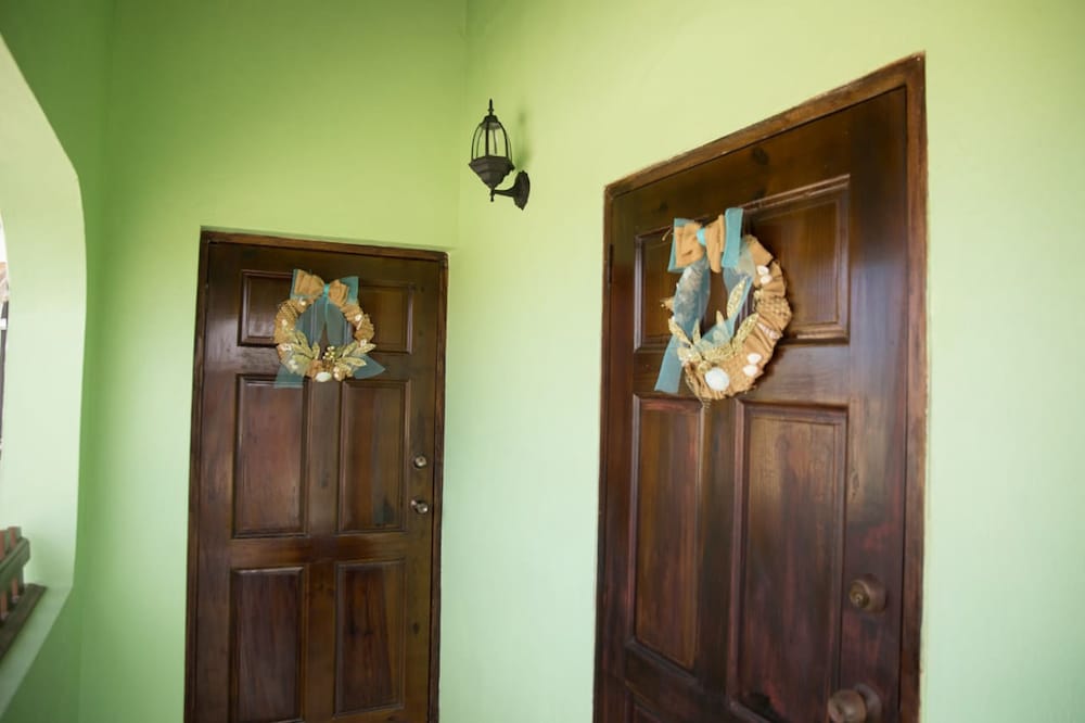 Apartment in Hellshire near Beach