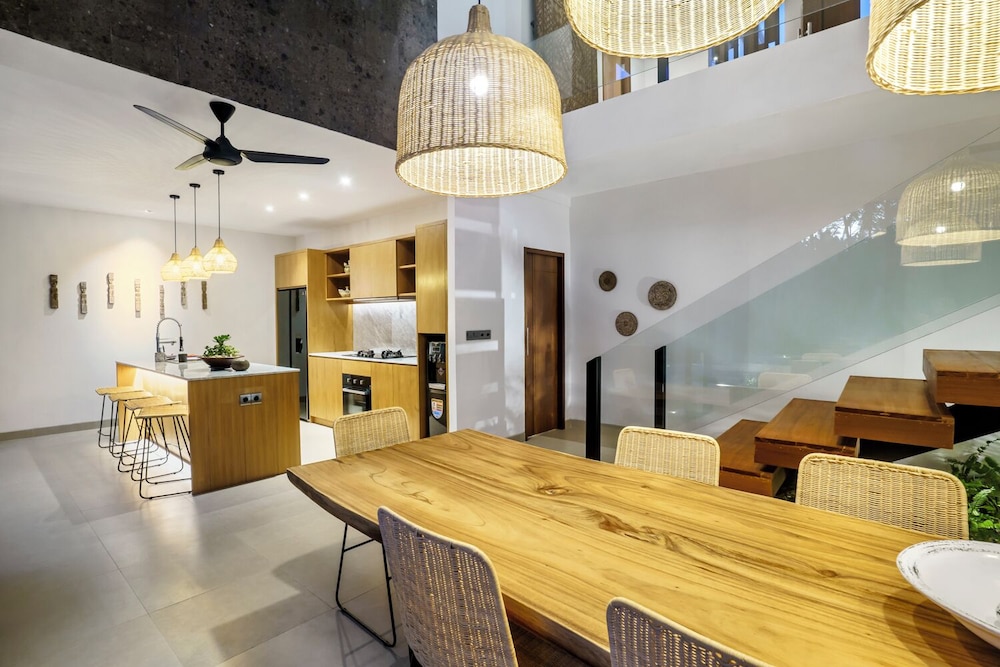 12BR St. Monica Kala