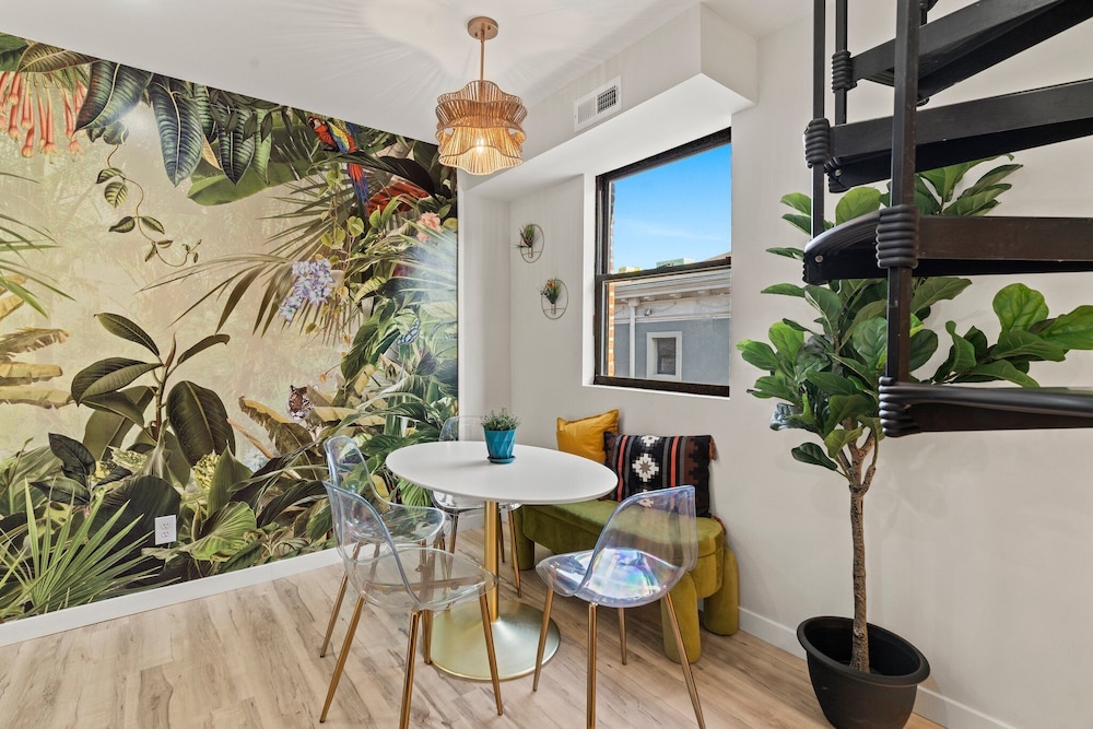 2BR Amazing Roof Deck in Fishtown Nolibs
