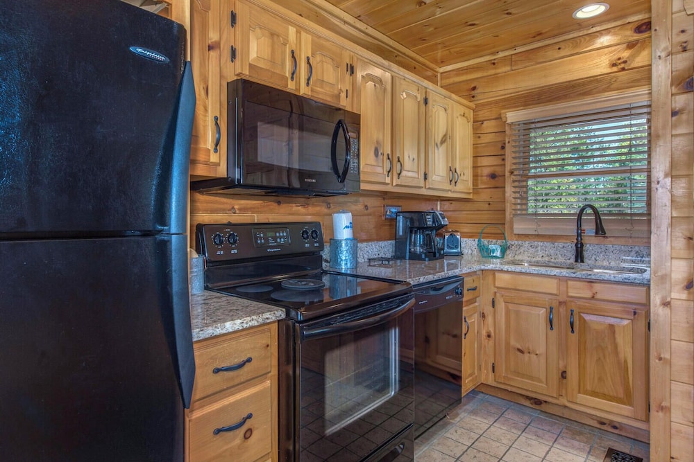 A Smoky Mountain Hide-a-way
