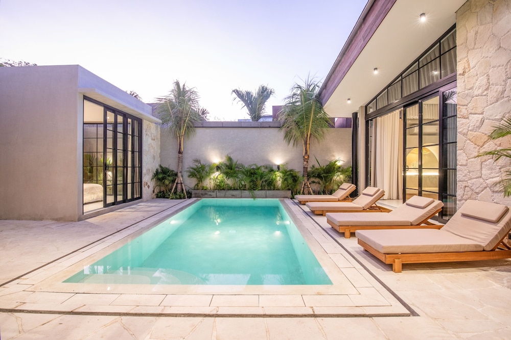Villa Serai 5br to the Beach