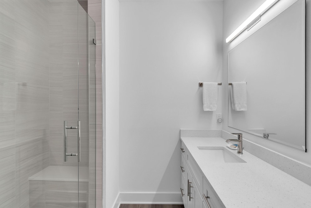 Azul Townhomes A3 - Sunrise