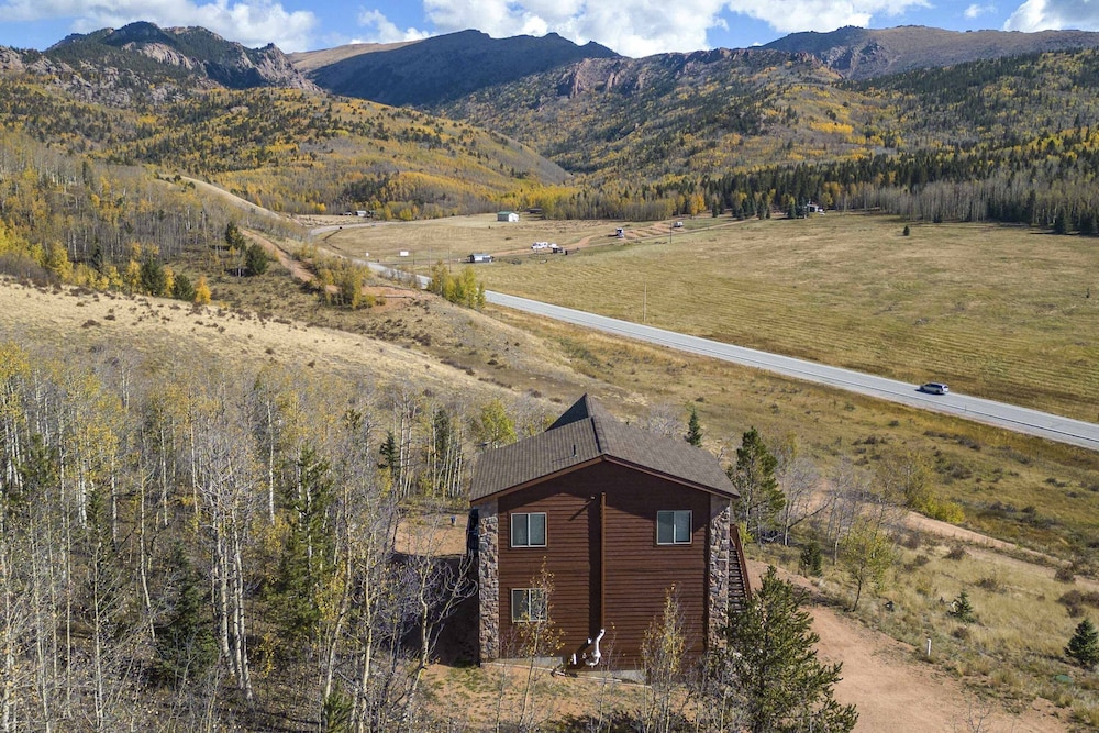 Cripple Creek Retreat w/ Incredible Mtn Views! view 5