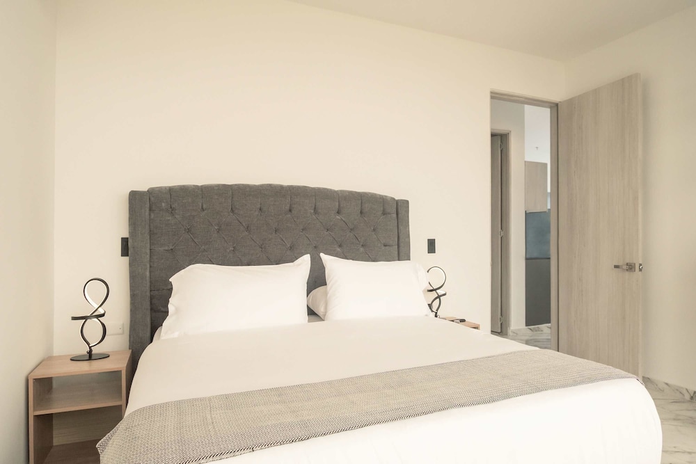 w Great 2BR w Ocean View Near C Amurallada