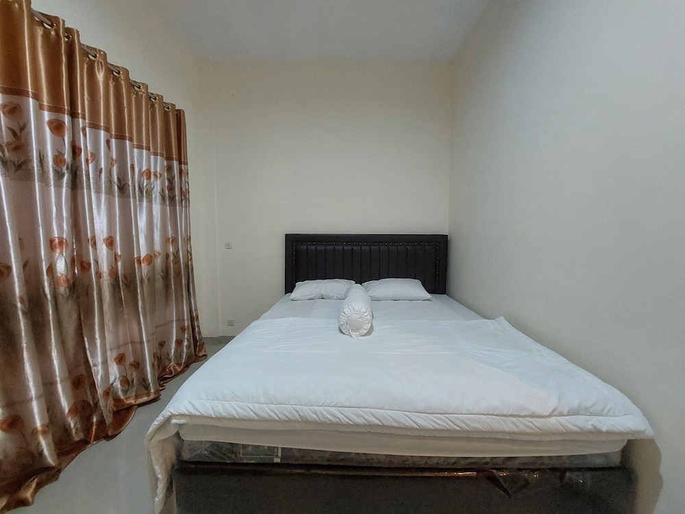 Gondang Sivali Hotel