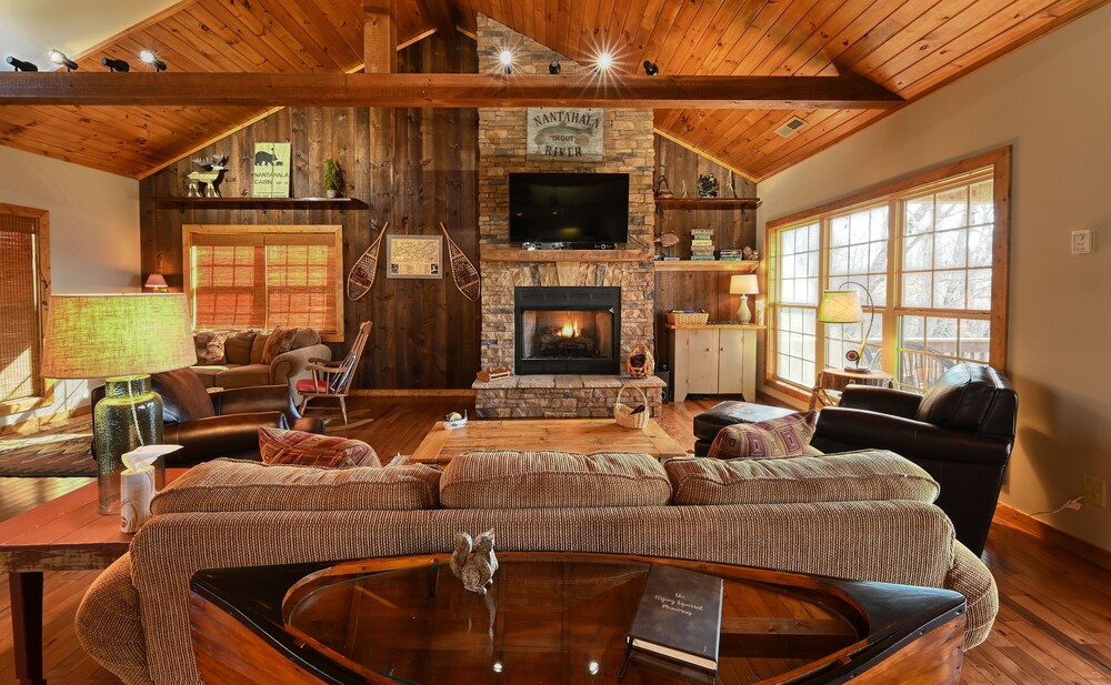 stayNantahala - Smoky Mountain Cabins