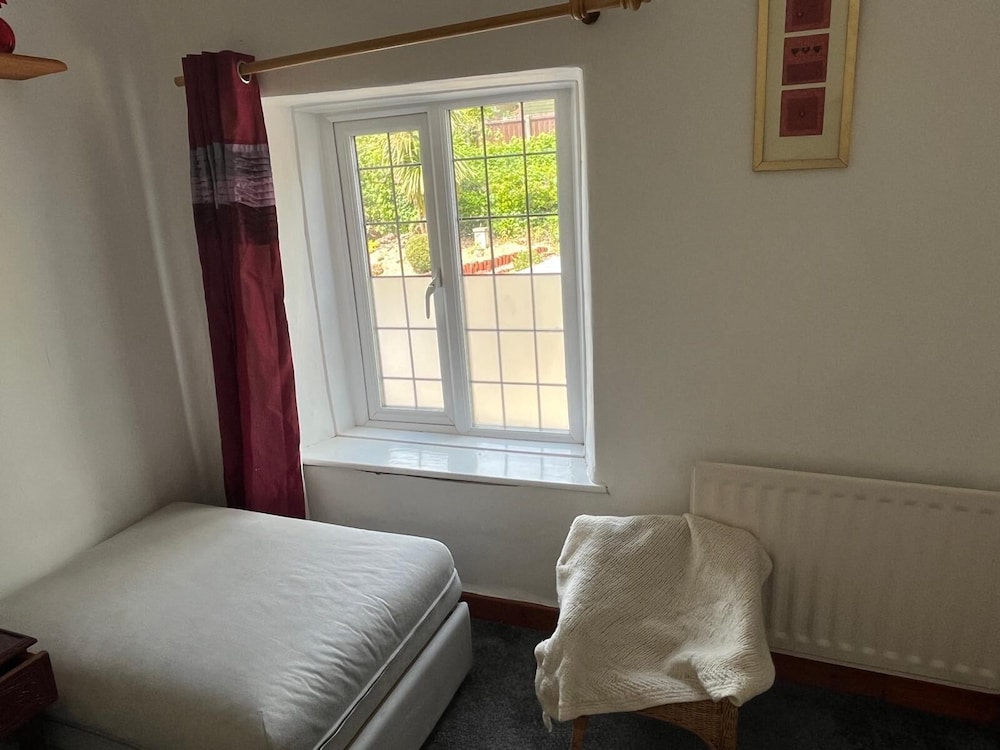 Peaceful Riverside Cottage in Machen, Caerphilly view 2