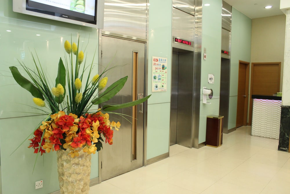 West Hotel - Image 2