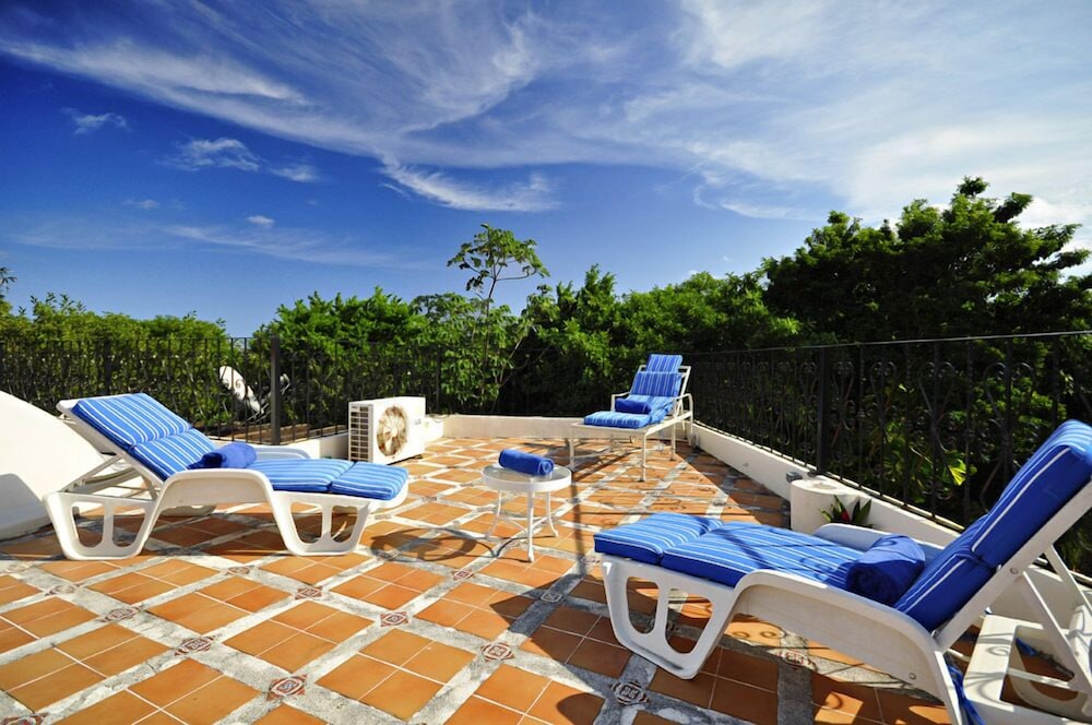 Villa Sand Castle by PRP