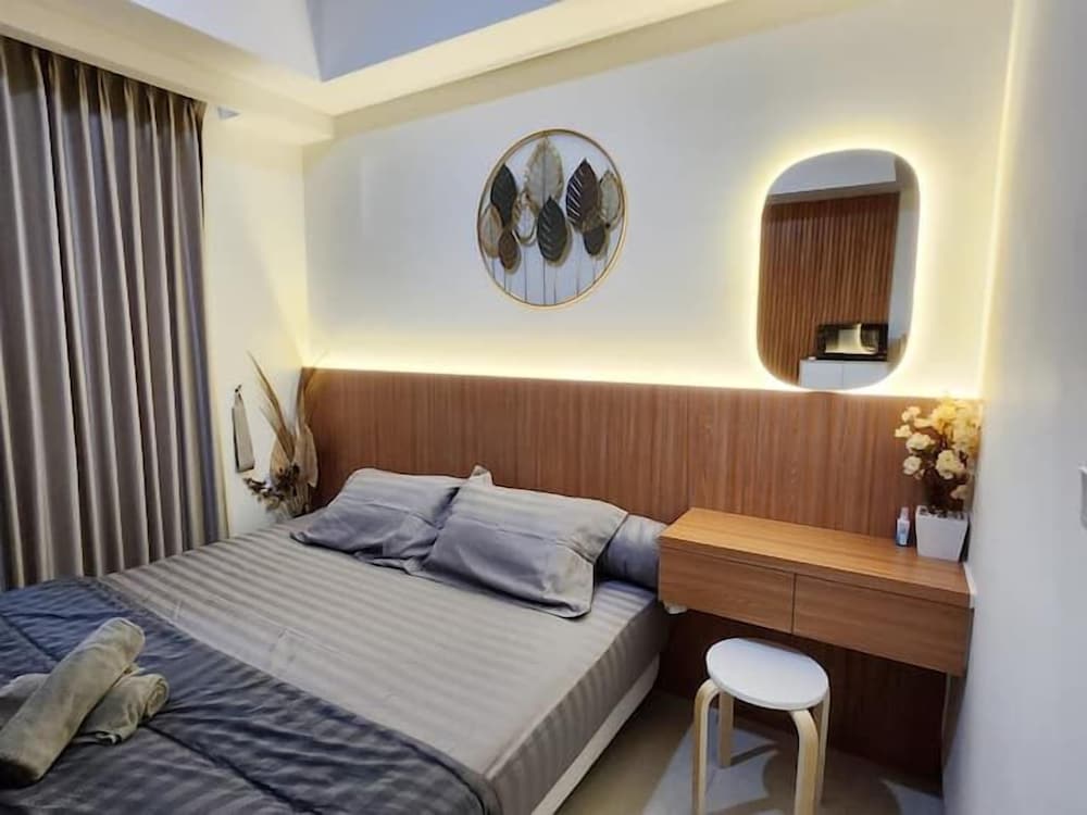 Green Sedayu Apartment by Emily