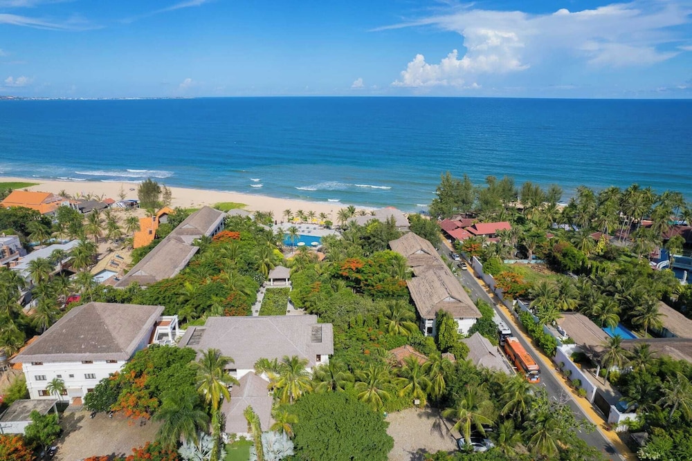 Allezboo Beach Resort & Spa