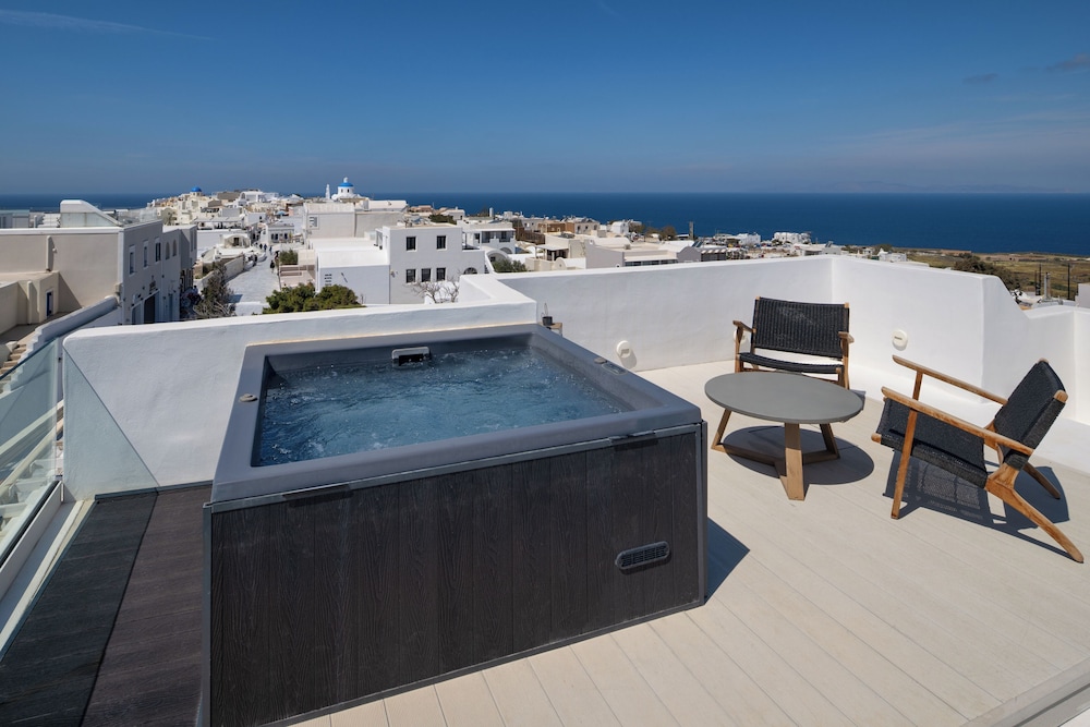 ArmonOia Suites
