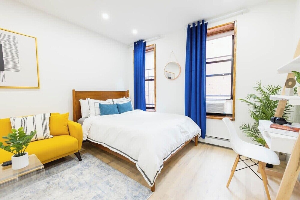 1597 New York Apt