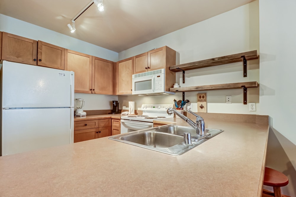 Cs321 Copper Springs 1 Bedroom Condo