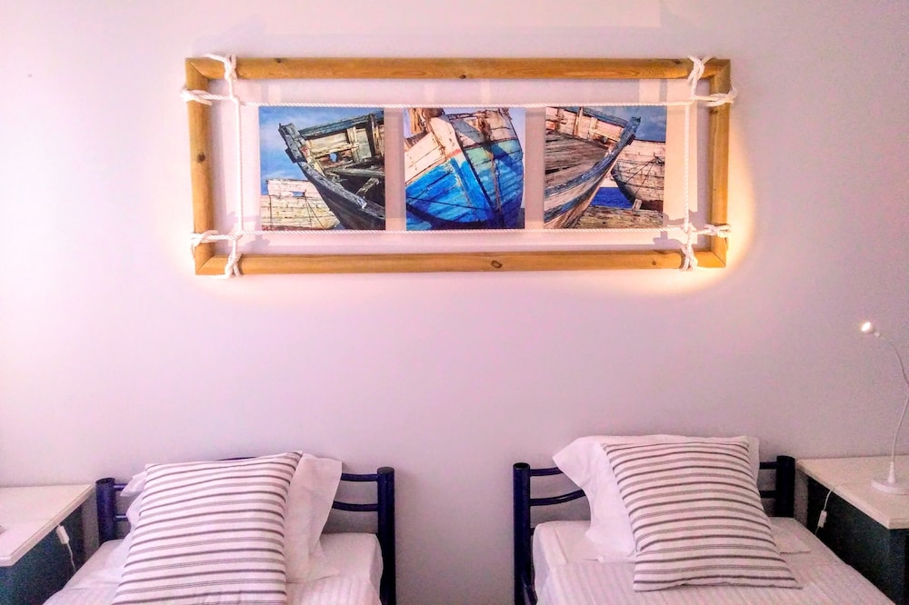 Roaz de Bandeira House