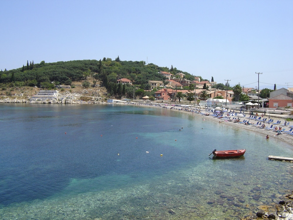 Vostalo apartments by Kassiopi's Sea