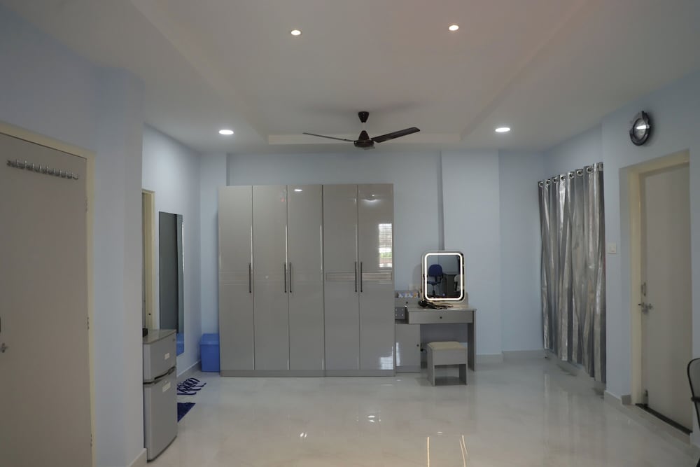 V & U Homestay Sadar