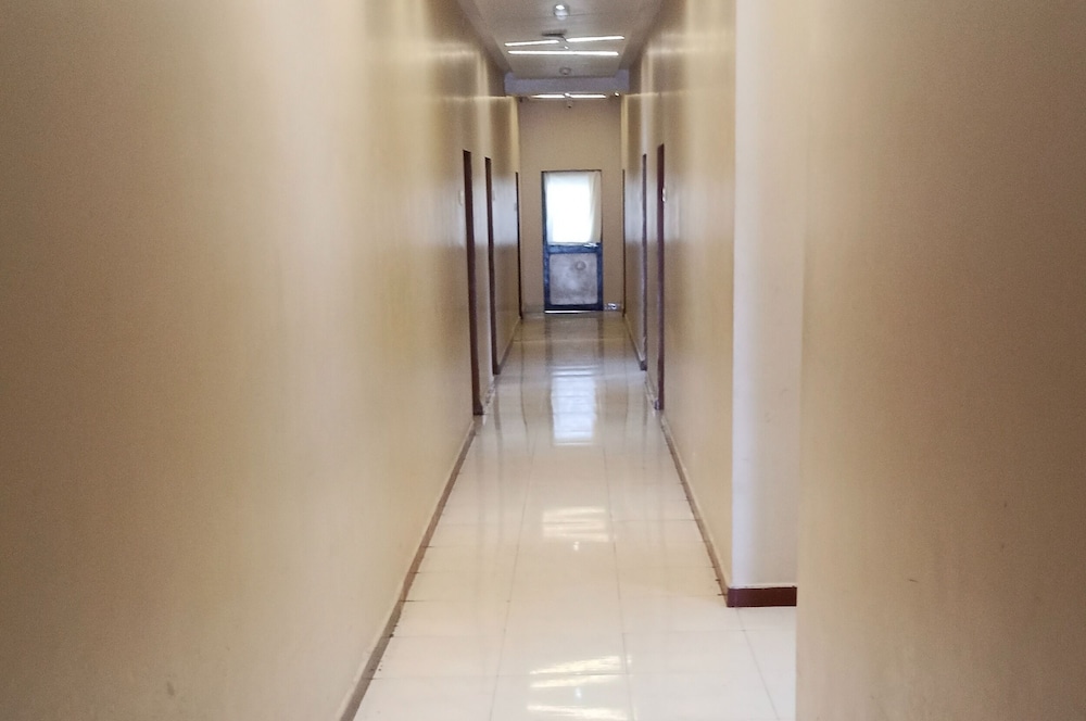 Hotel Radhika