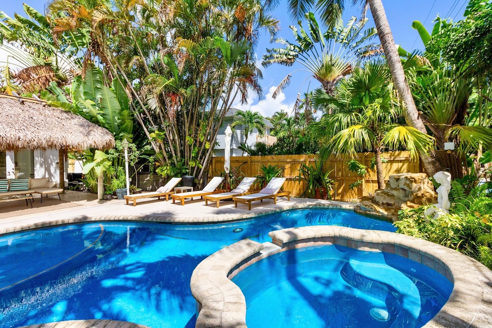 Fabulous Private Oasis With Lgbtq Resort Access