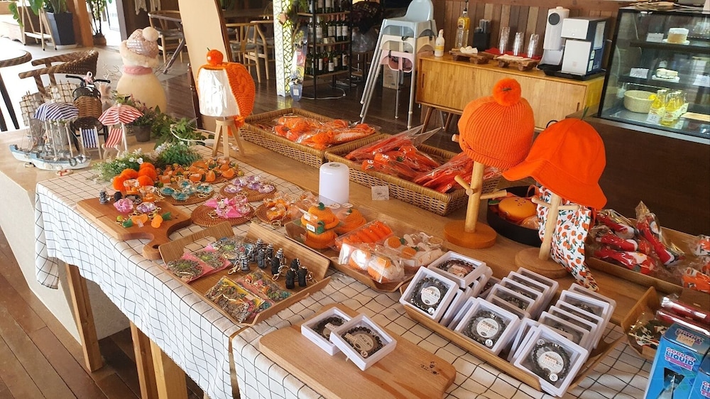 Cheonjiyeon Crystal Hotel 22