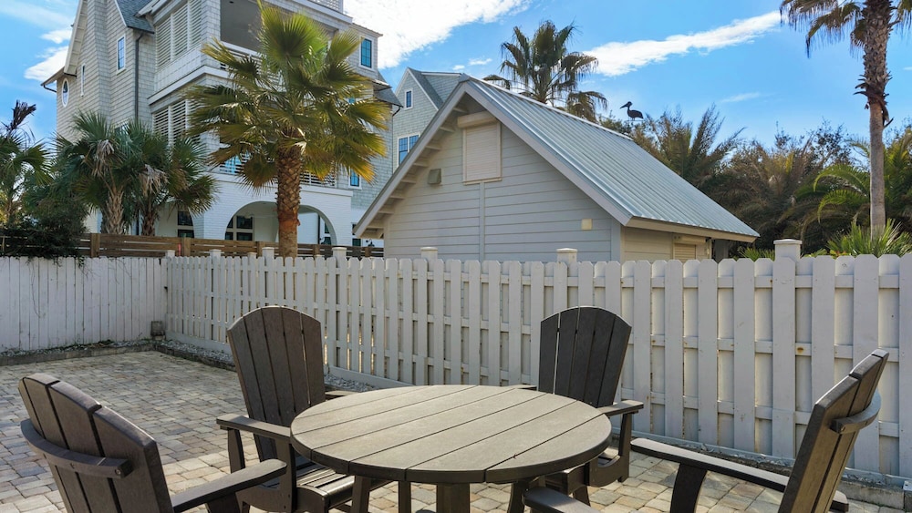 Palm Sounds: Gulf Views & Easy Beach Access!