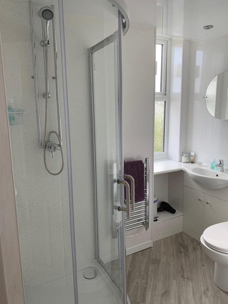 The Village Inn and Kirtle House B&B