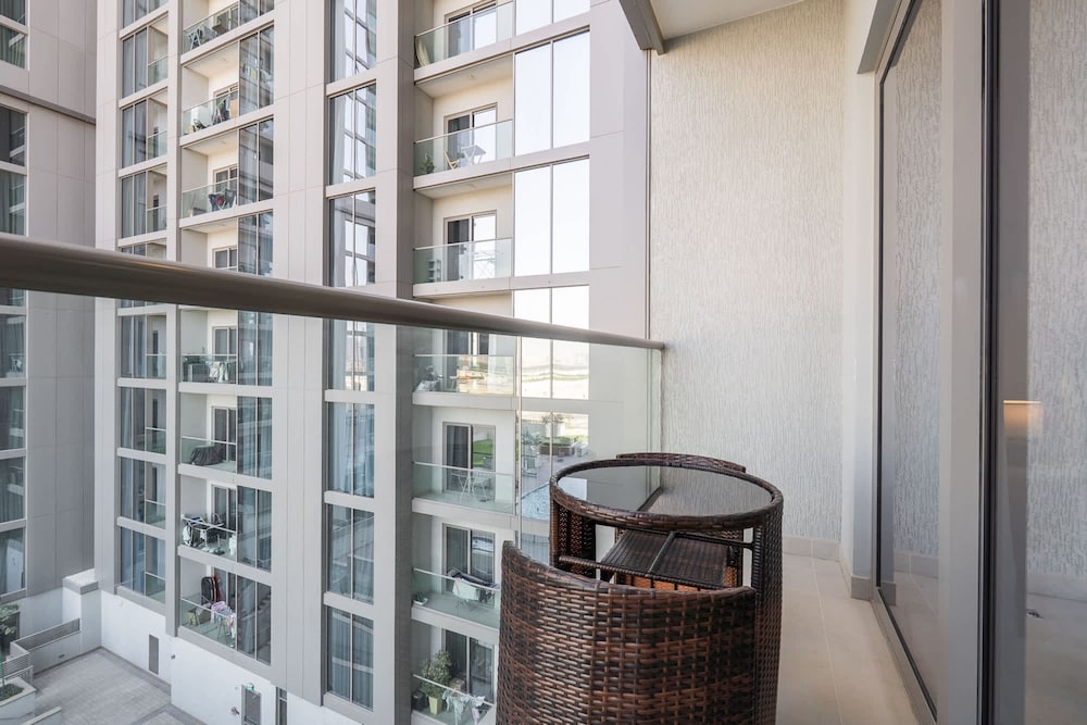 Lavish 1BR Apartment in Sobha Creek Vistas Reserve
