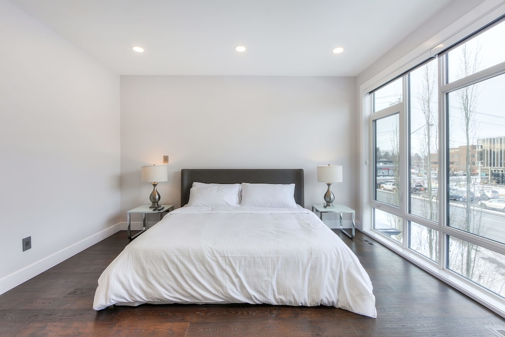 New Luxury Townhome 27-3