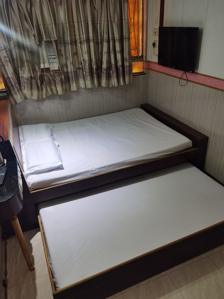 spanish hostel