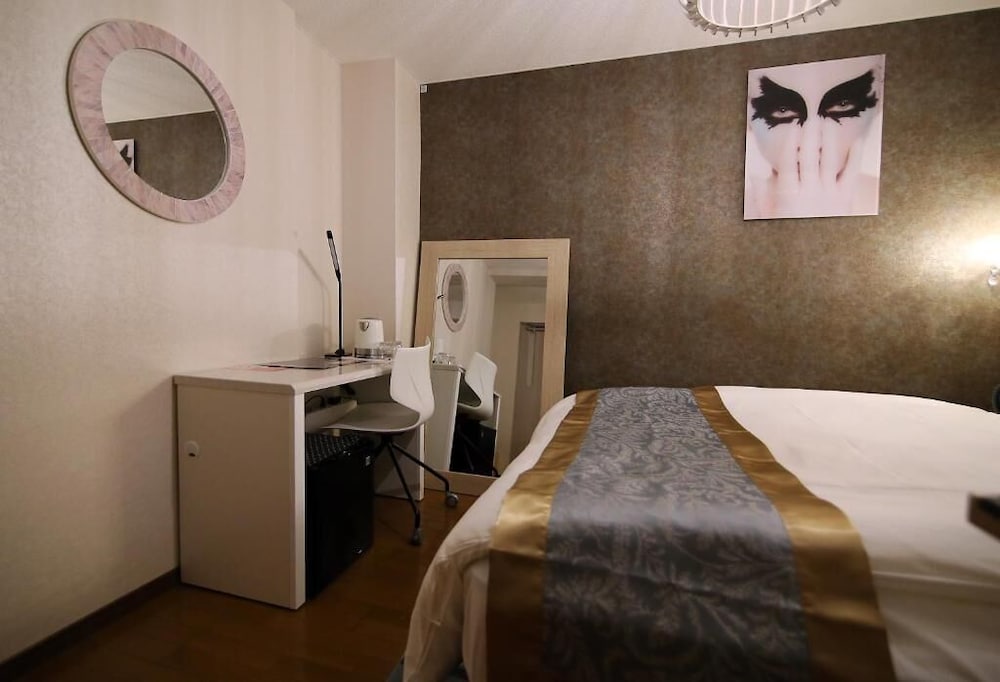 Shinjuku Global Hotel