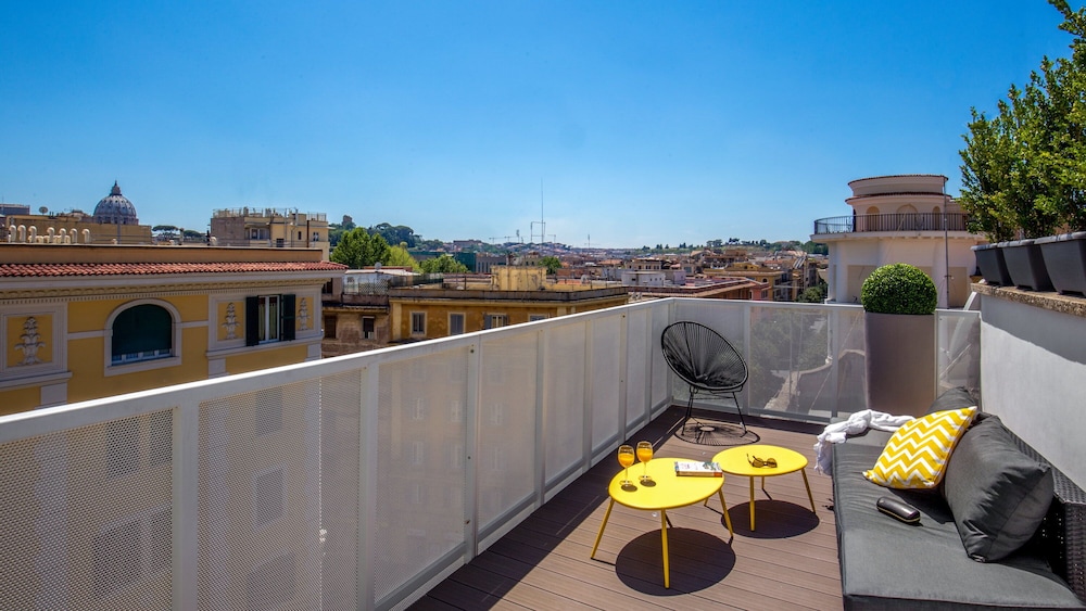 Wonder Vatican Terrace