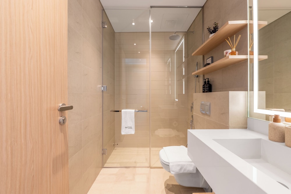 JVC Gem 2BR w maidsroom - Oakley Square