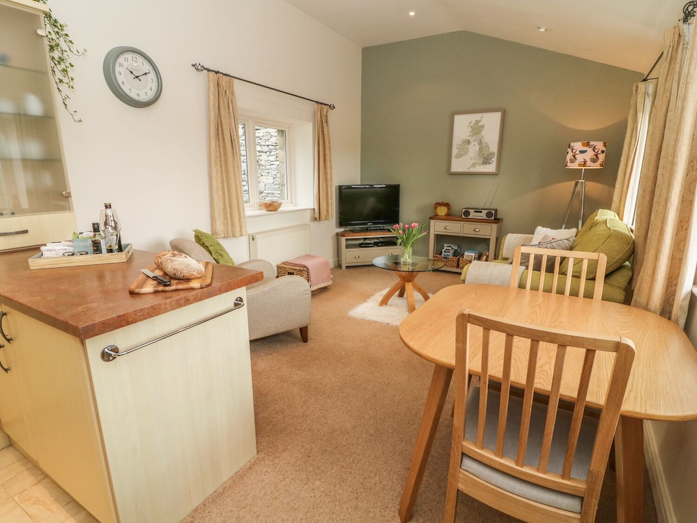 Apple Tree Cottage view 4