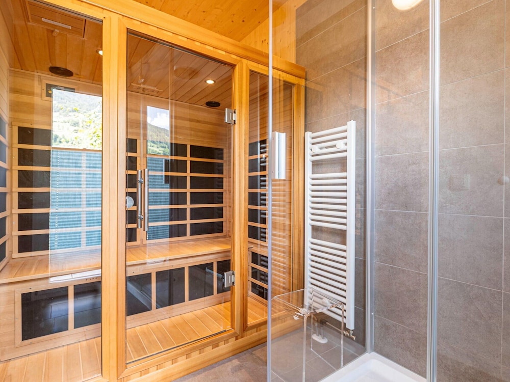 Nice Chalet With Whirlpool
