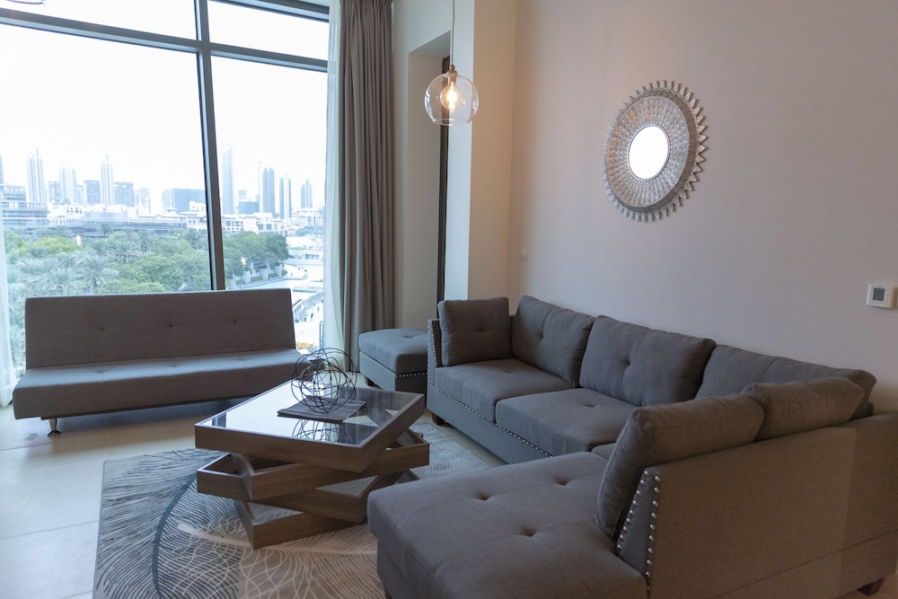 Bravo Way Burj Vista 1