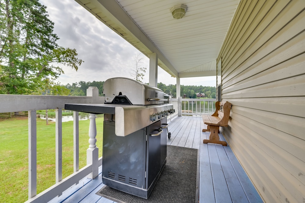 Milledgeville Vacations - Waterfront Sparta Retreat w/ Dock, Deck  Grill - Property Image 4