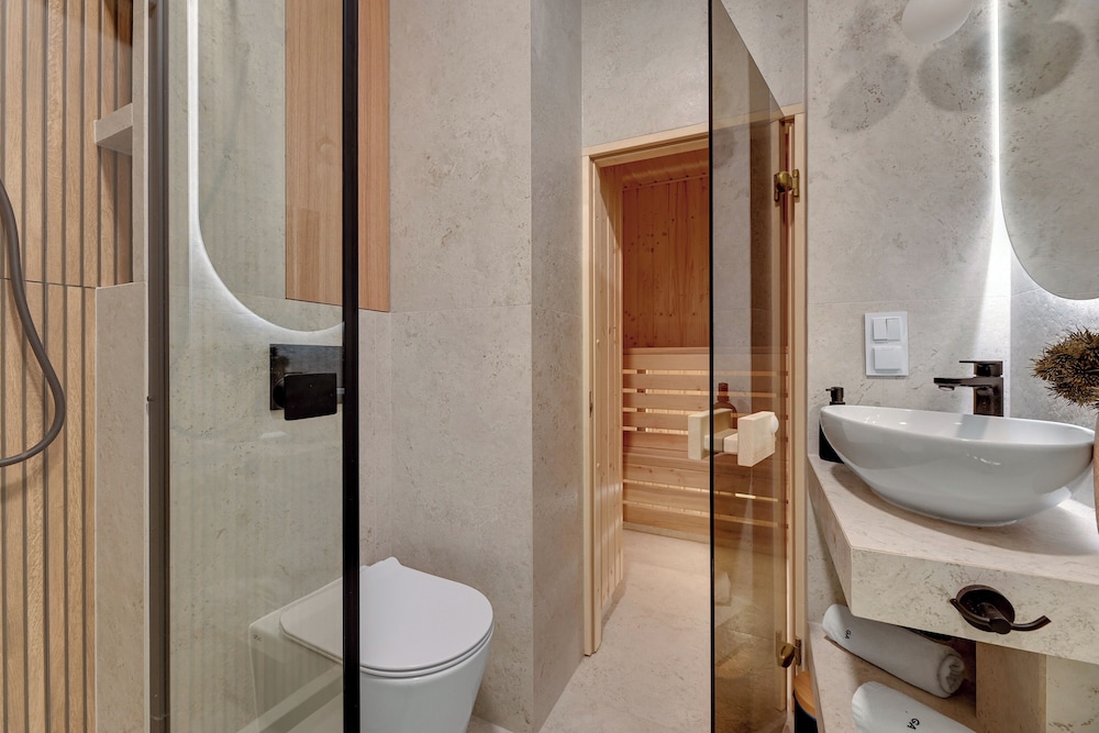 Horizon Sauna & Jacuzzi & Parking2 by GA