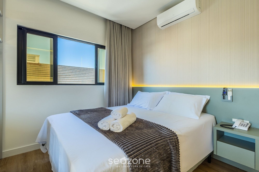 Apartments in a Building With a Pool, 180m From the Beach in Bombinhas - Sfrs