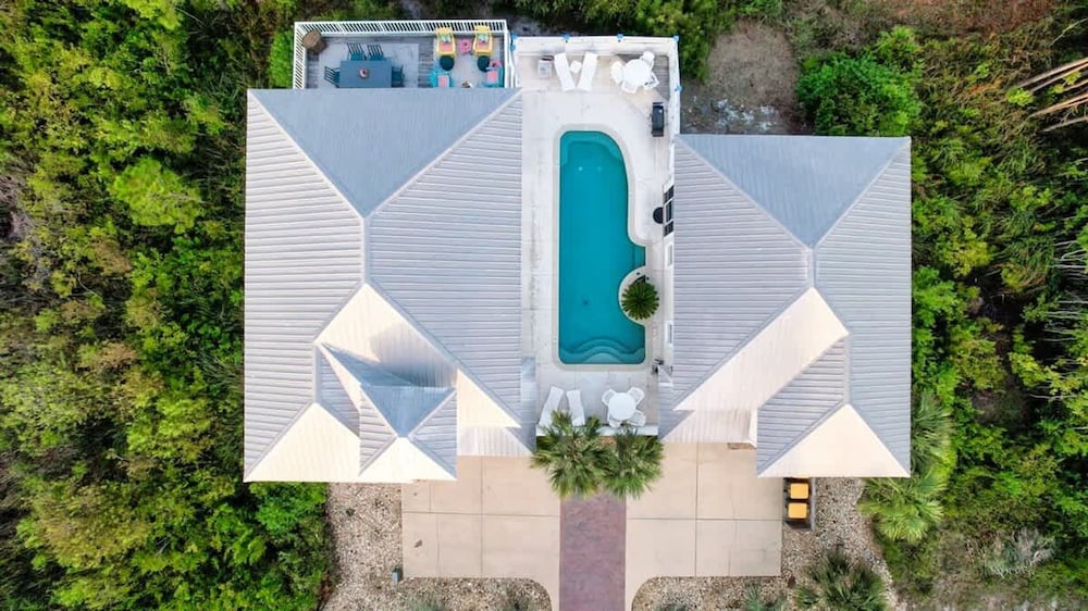 Beach Walk Retreat Heated Pool Golf Views Main Guest House Sleeps 15