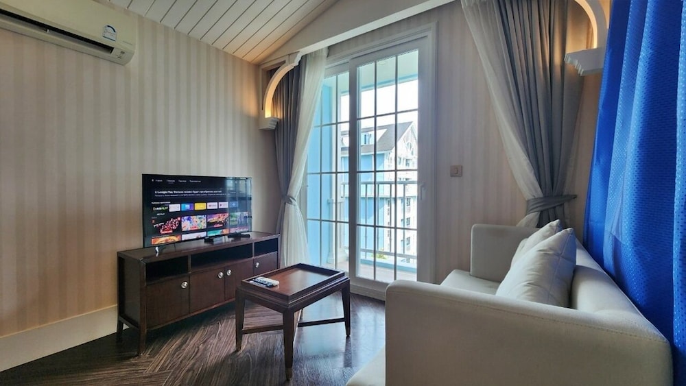 Grand Florida 1Bedroom CloseToBeach G610