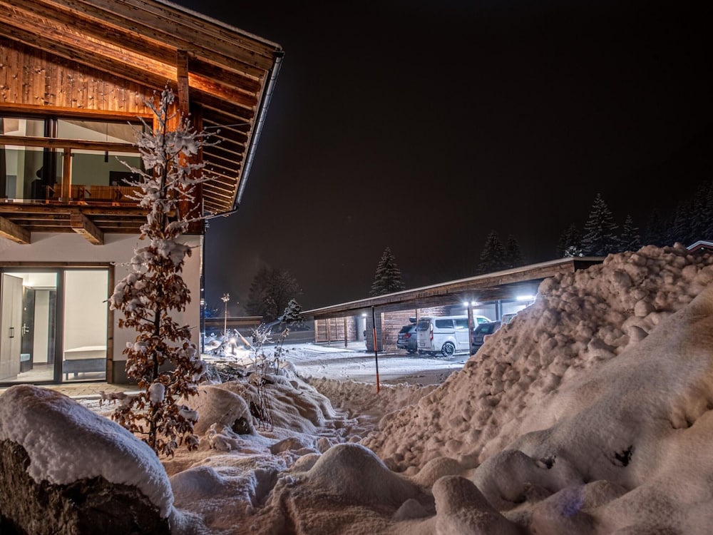 Chalet in Pinzgau Near Ski Slopes & Sauna
