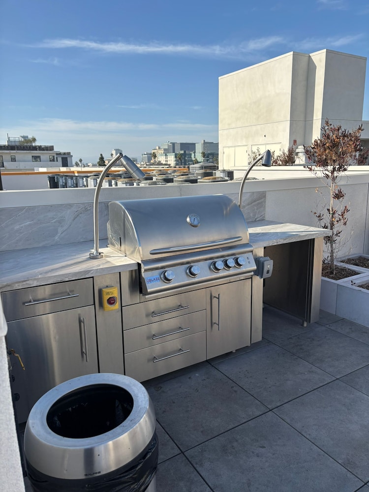 Dream Escape with great rooftop views