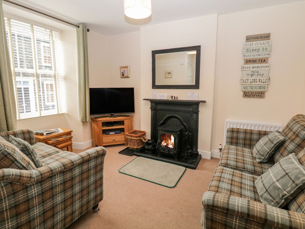 Raglan Cottage view 2
