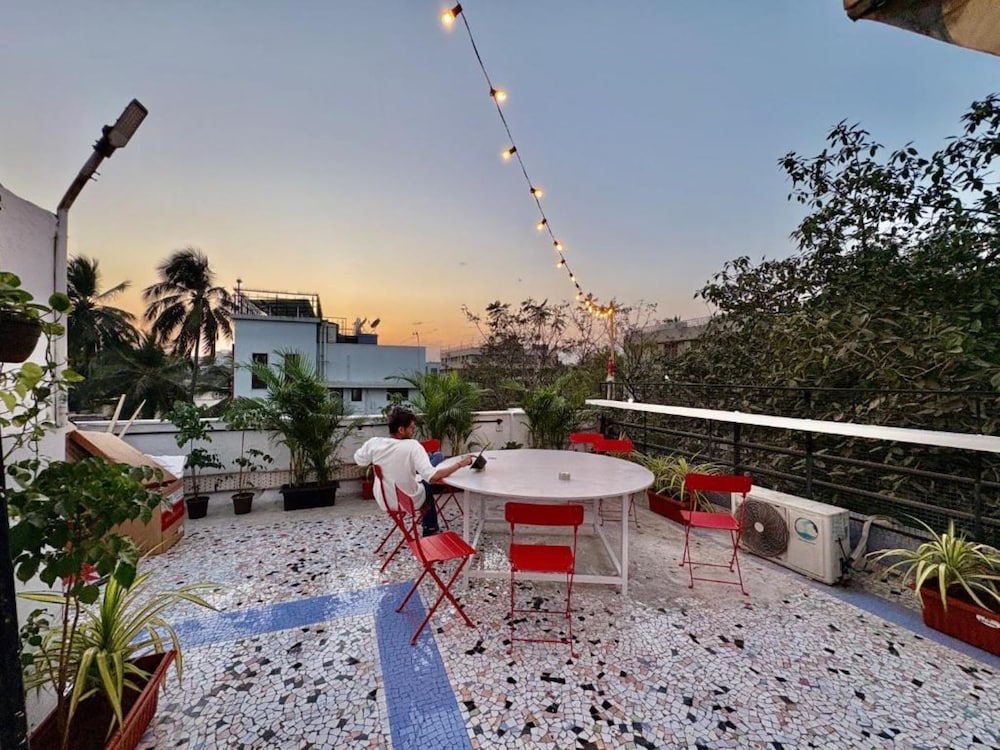 Locomo Hostel Mini - 9 mins from airport