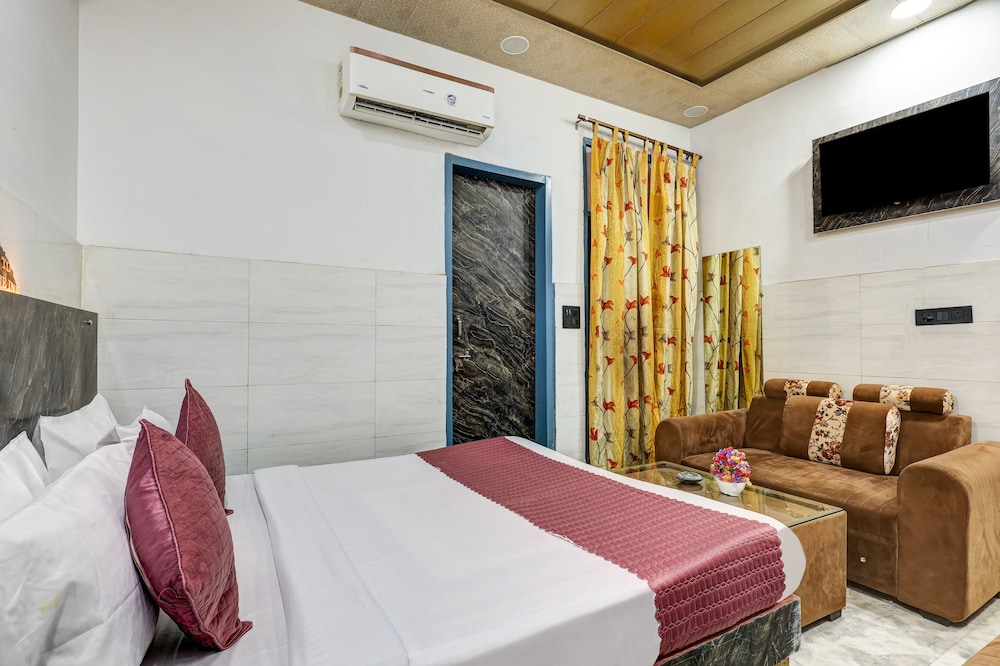 Hotel Revive By The Premium Villa