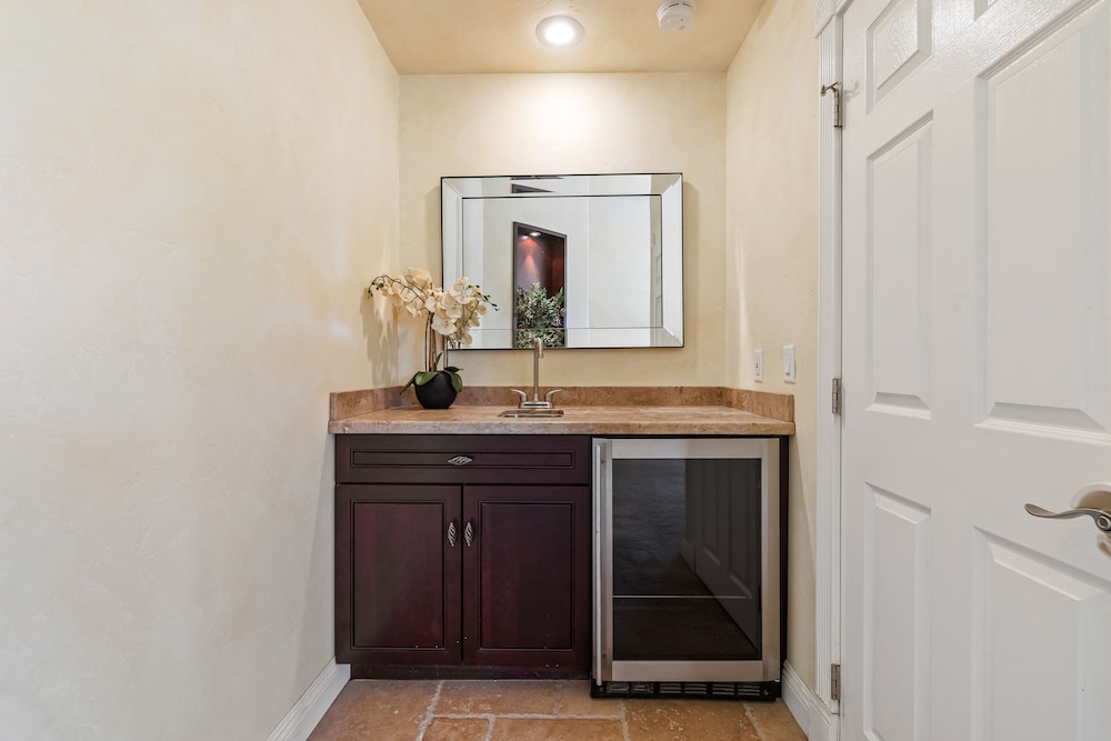 Chardonnay Charm by Avantstay Luxe Group Retreat w Pool Mins to Wineries